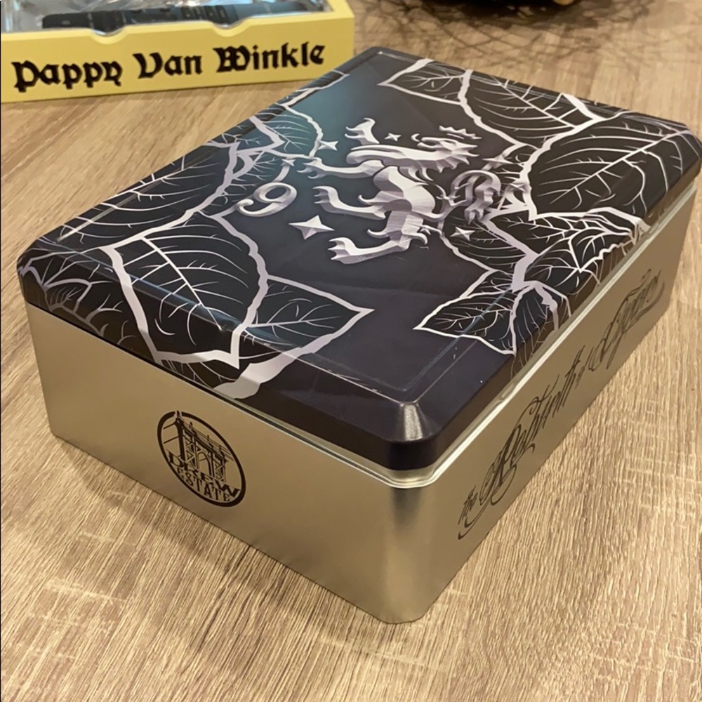 Drew Estate Liga Privado No.9 Cigar Tin